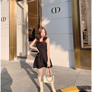 Váy dạ Tweed hai dây đính khuy ngọc