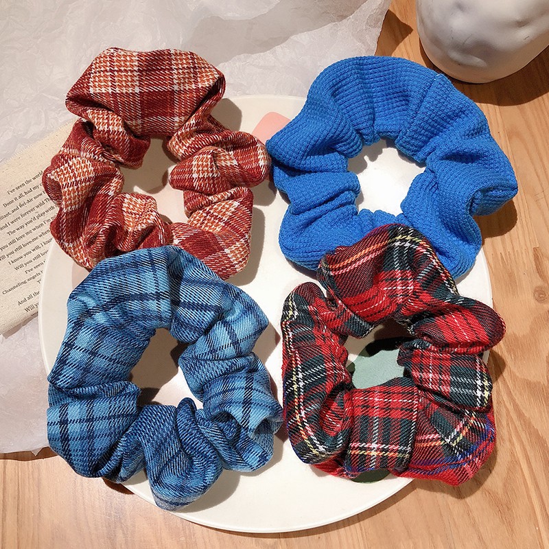 [Mã FASHIONCB231 hoàn tối đa 30K xu đơn 99K] INS Cúc Scrunchies Dây Buộc Tóc Hoa