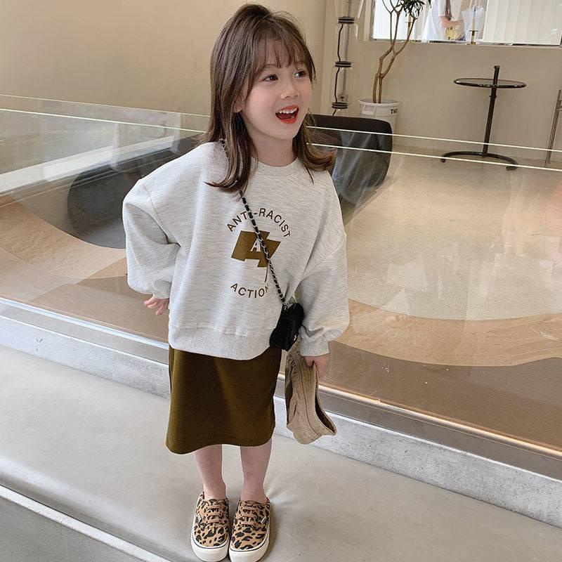 [Hàng Mới Về] Áo Thun Tay Dài Dáng Rộng Xẻ Tà Phong Cách Phương Tây Mùa Thu Cho Bé Gái