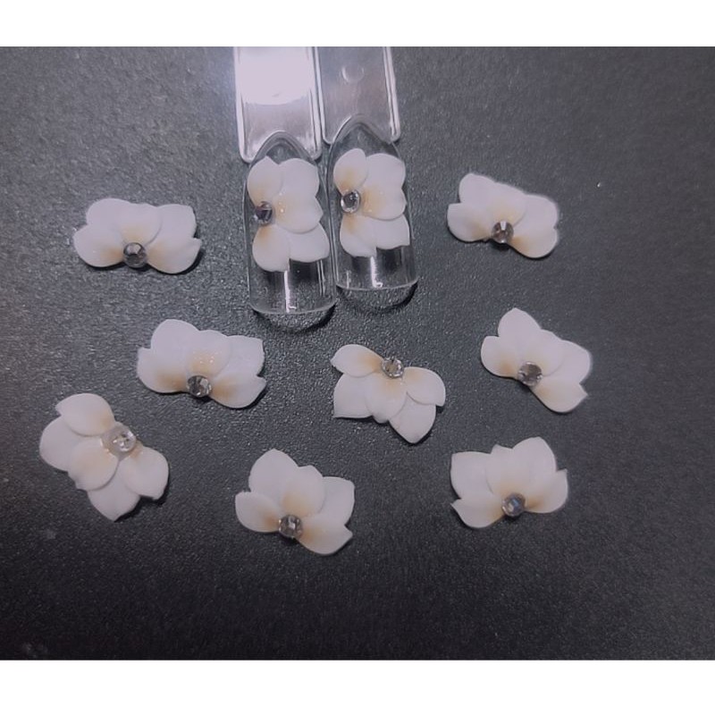 hoa bột nail tay - hoa cúc ruby cánh nhọn -5k/b