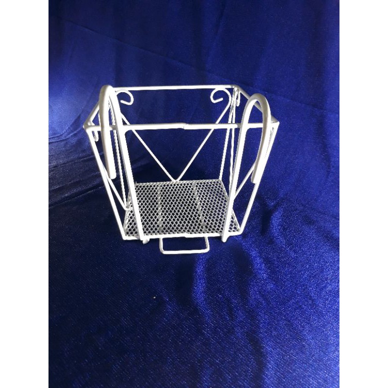 Khung Vuông Sắt 25*25Cm Treo Ban Công Trồng Hoa Cây