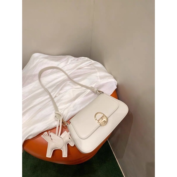 Túi 𝐇𝐎𝐃𝐌 tặng kèm charm ngựa