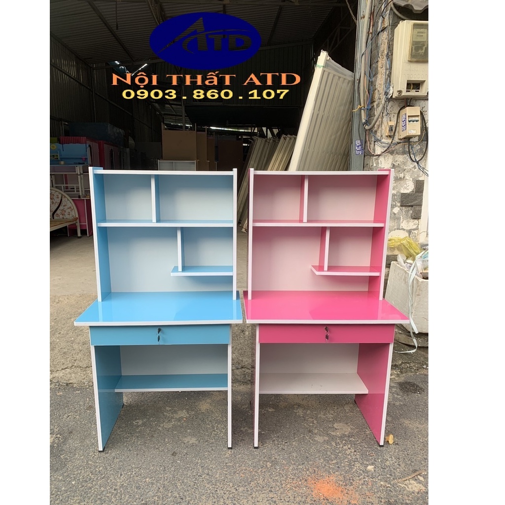 Bàn học sinh trẻ em gỗ ép có kệ sách loại 1 màu hồng xanh dương tặng hình dán cho bé đẹp ATD 01