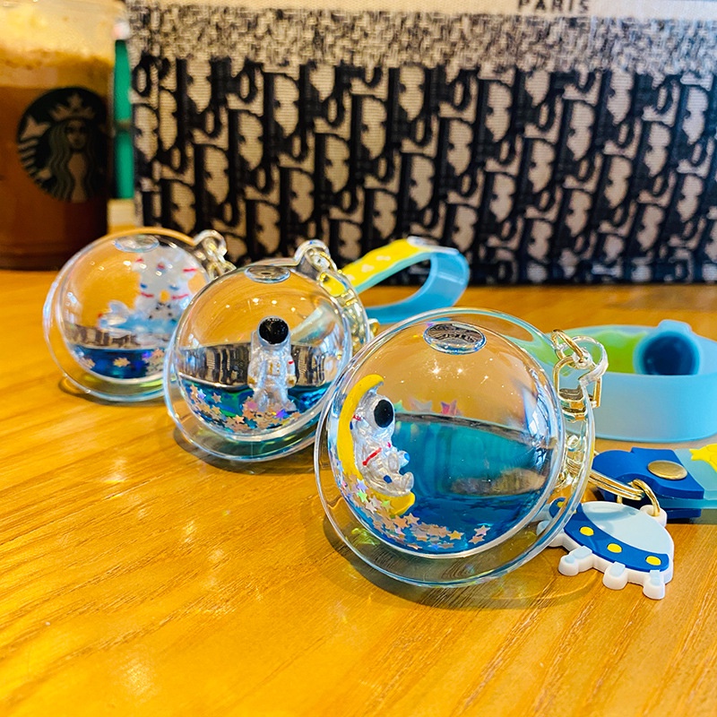 Móc Khóa Hình Phi Hành Gia Sáng Tạo