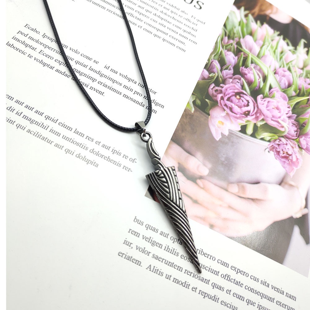 Vòng cổ / Móc Khóa Mặt Hình Thanh Kiếm Thời Trang