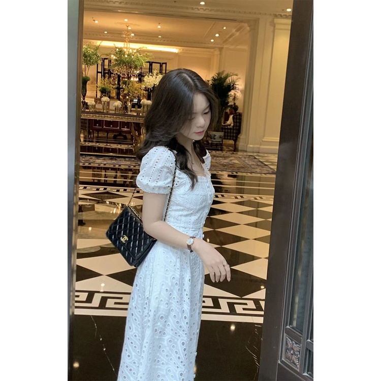 Đầm Tay Phồng Cổ Vuông Khoét Lỗ Màu Trắng Thời Trang Mùa Hè Phong Cách retro Cho Nữ