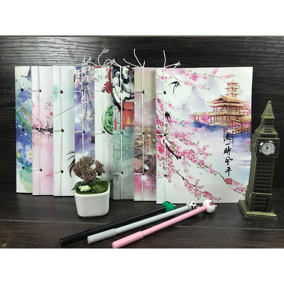 Vở xỏ dây bìa cổ trang in hoa