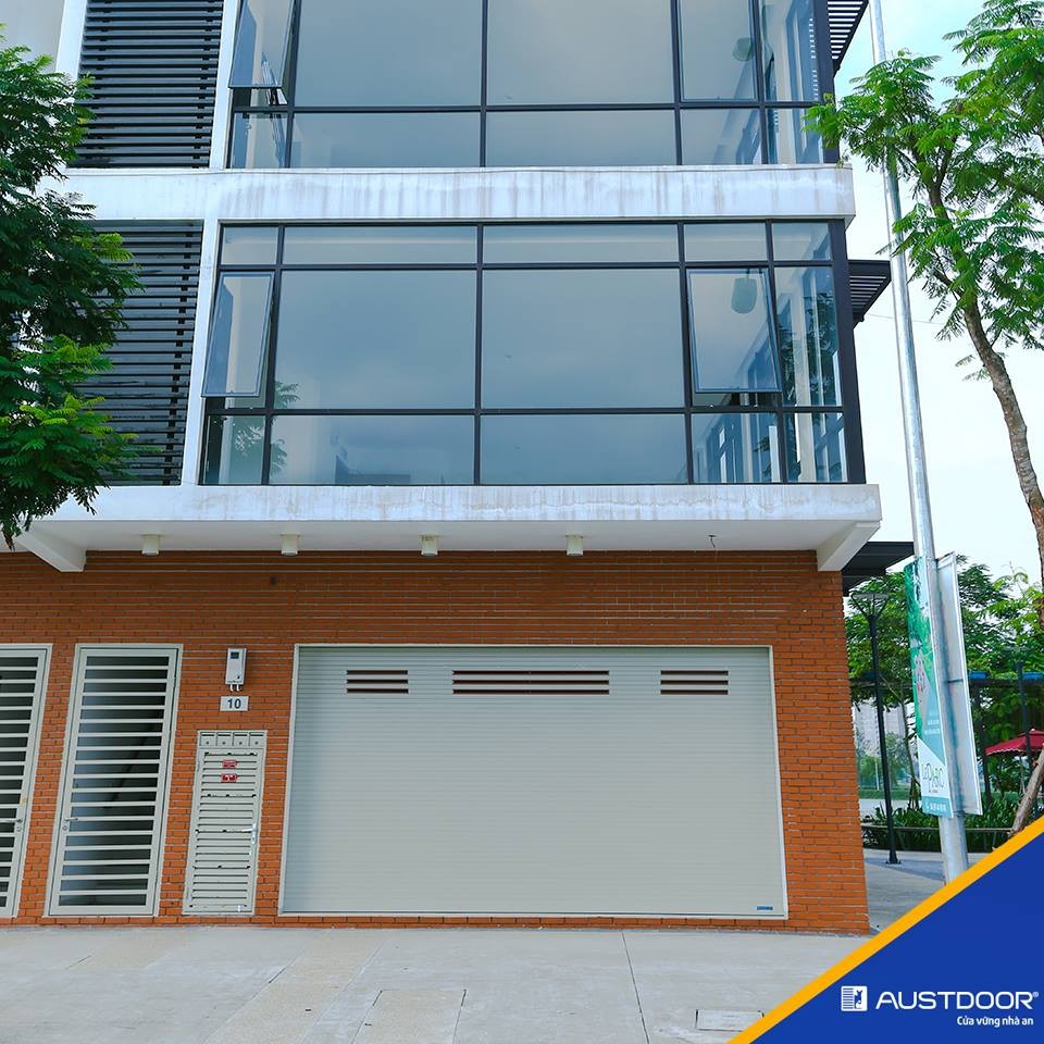 Cửa cuốn xuyên sáng AluRoll PC | BigBuy360 - bigbuy360.vn