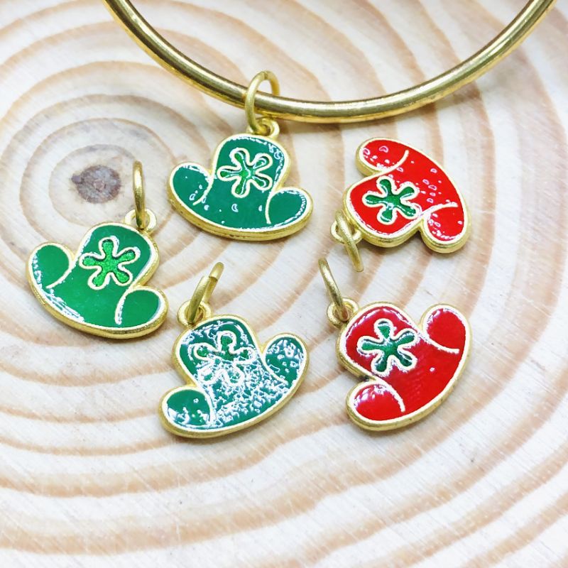 78- SET 5 charm xinh xanh đỏ dễ thương