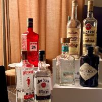 Shop vỏ chai trưng bày