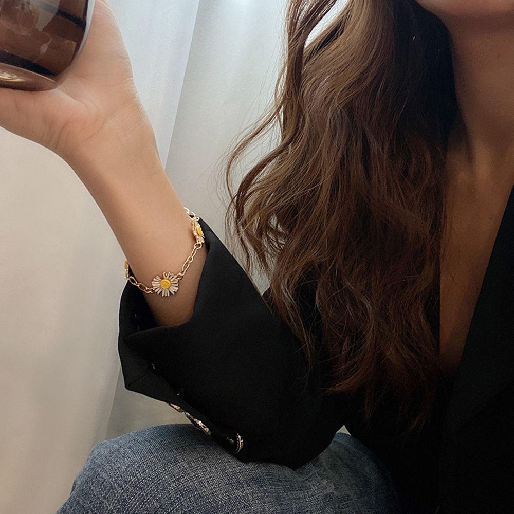 WATTLE Vòng Tay / Nhẫn Hình Hoa Cúc Nhỏ Có Thể Điều Chỉnh Kích Cỡ