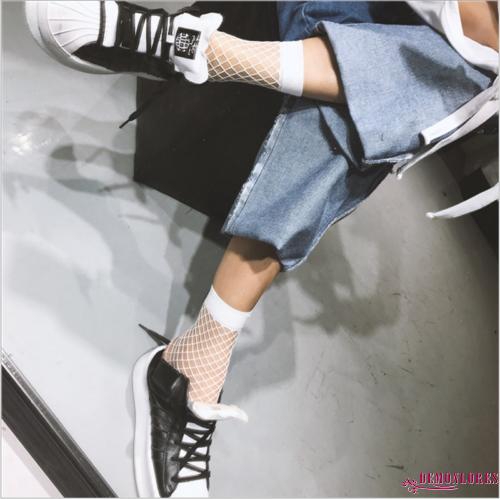 Vớ lưới mềm mại cổ cao màu đen/trắng thời trang