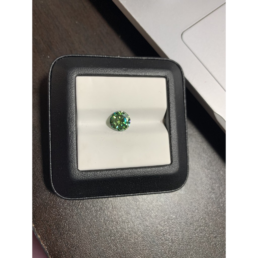 Round 6.5mm Green Moissanite
