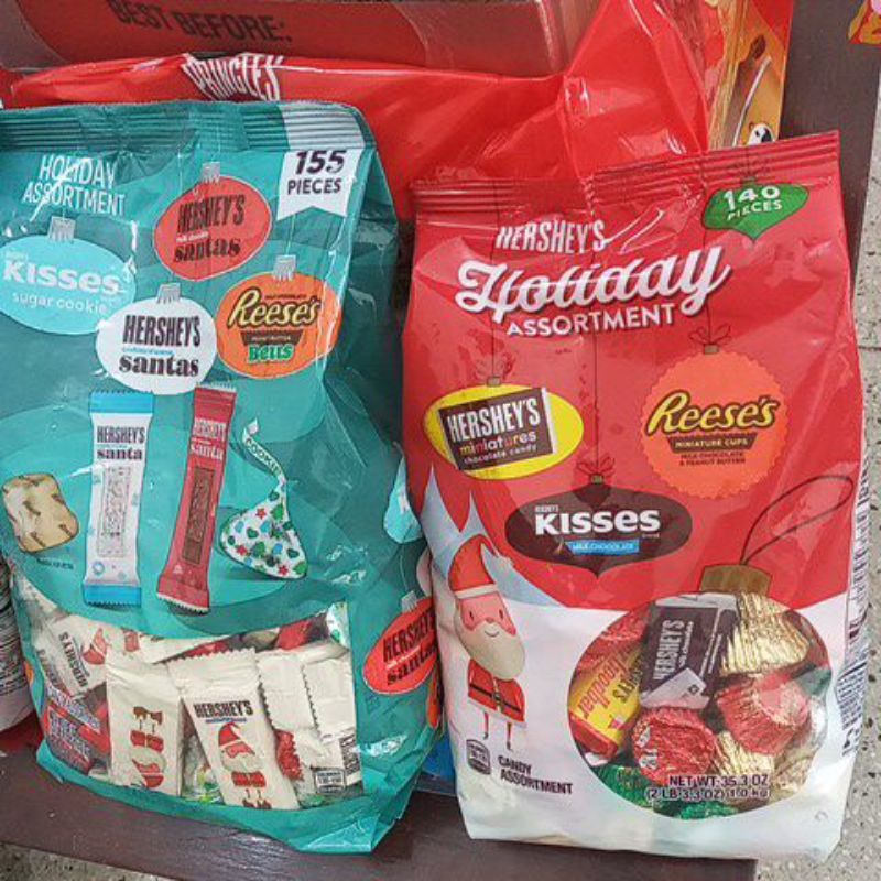 (Nhập Mỹ - 1kg) Sô cô la Hershey Holiday Assortment chocolate đa vị 140 viên