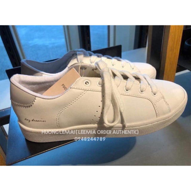 Giày sneaker trang
