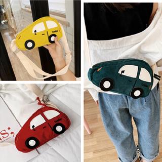 Túi đeo chéo hình chiếc xe ô tô dễ thương cho bé