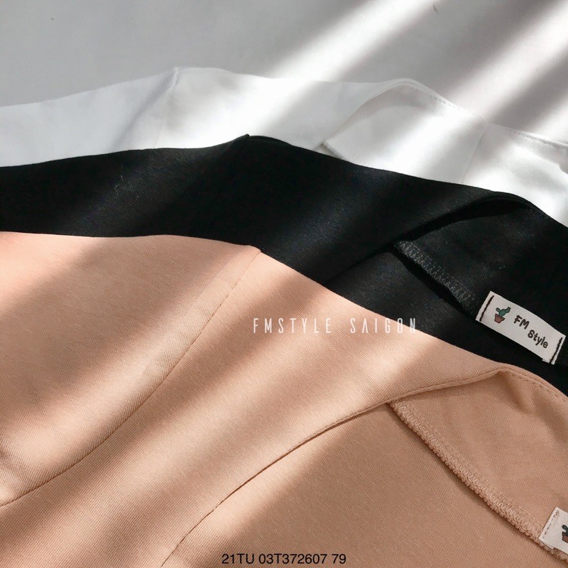 Áo thun tay ngắn crop cổ U kiểu ulzzang thời trang nữ Fmstyle Saigon 21TU03T372607 | BigBuy360 - bigbuy360.vn