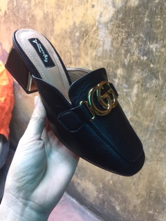 Sục guci của nữ