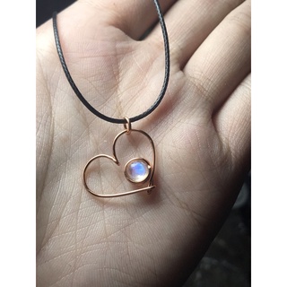 Mặt dây chuyền trái tim moonstone