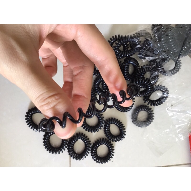 Dây buộc tóc lò xò màu đen, dây buộc tóc xoắn