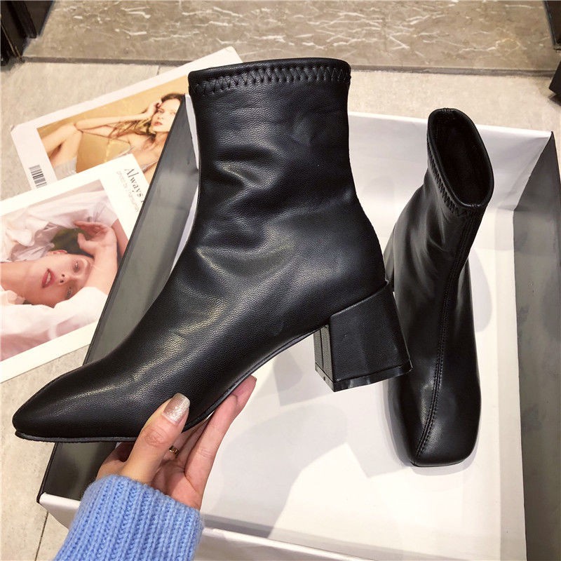 Chelsea Boots ngắn của nữ Martin dày gót mùa xuân và thu Đàn hồi mỏng đơn đế vuông giữa ngón chân năm 2021 mới Đô