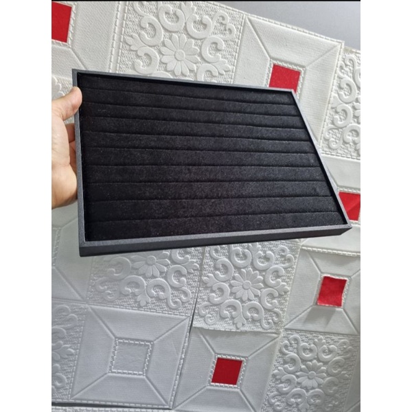 Mâm nhẫn nhung size lớn