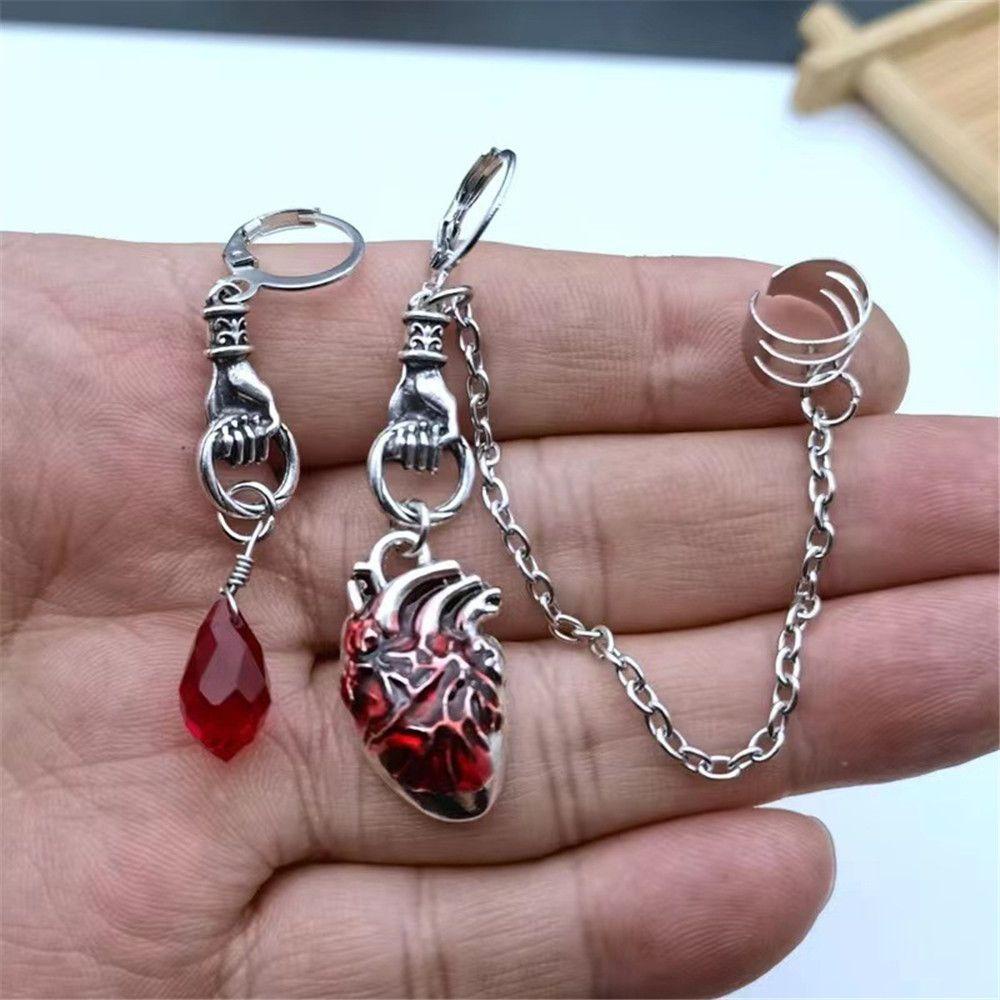 Khuyên Tai Chuỗi Ma Cà Rồng Màu Đỏ Phong Cách Gothic The Beating