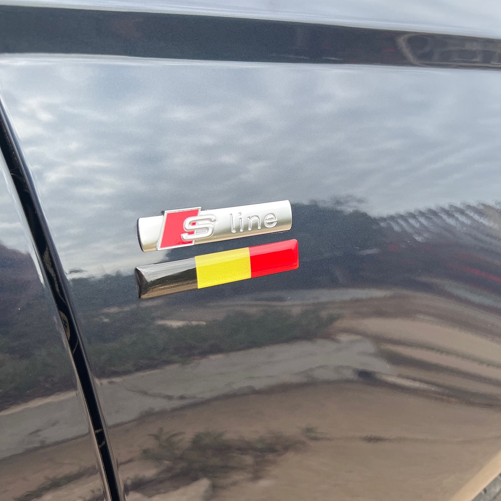 Miếng Dán Trang Trí Xe Hơi Hình Cờ 3D Phản Quang