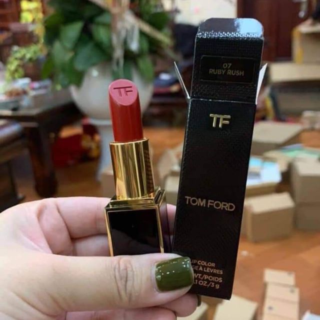 Son tom ford đỏ ruby
