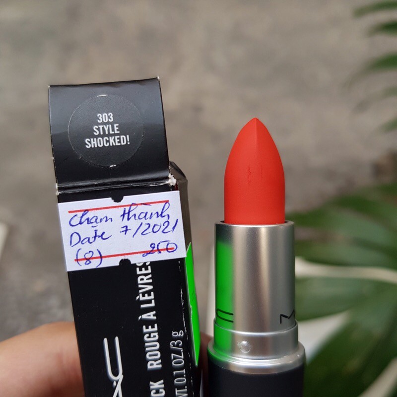 Thanh lý son Mac Powder Kiss màu 303 Style Shocked