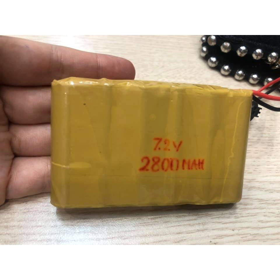 Xuongpinoto mẫu pin 7.2V 2800mah thanh lý do rách vỏ ngoài 1 chút giá siêu rẻ giá gốc 235K