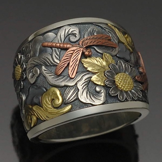 Nhẫn khắc hình chuồn chuồn màu sắc phong cách 2020