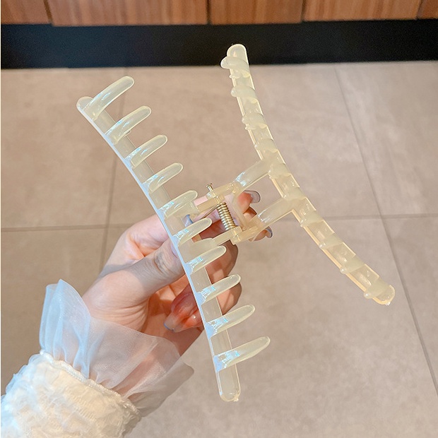 Kẹp Tóc Càng Cua Bằng Nhựa Nhám Kích Thước Lớn 13cm Tạo Kiểu Tóc Cho Nữ