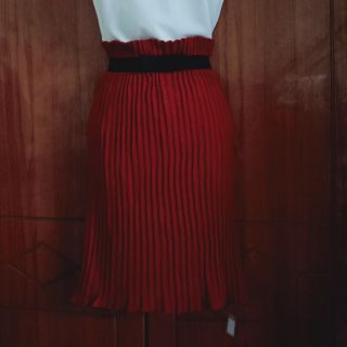 Chân váy len vải dày dặn ( lẻ giá sỉ)