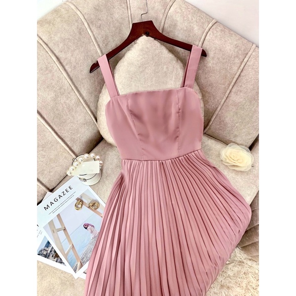 Váy hai dây dập ly