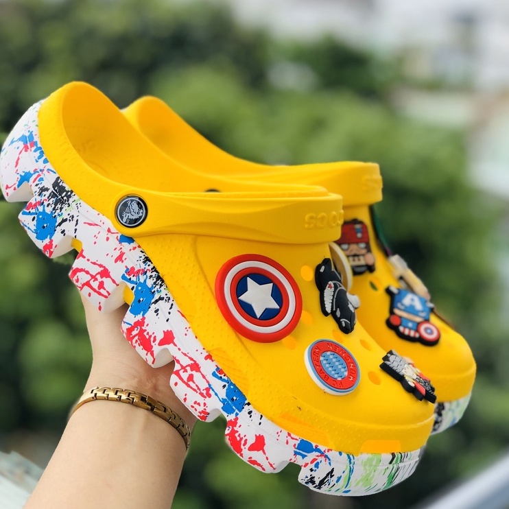 Dép sục cross duet [Tặng 12 jitbitz + freeship] nam nữ màu vàng đế vẩy sơn