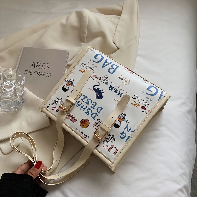 Túi tote đeo vai họa tiết graffiti dễ thương tùy chọn màu sắc