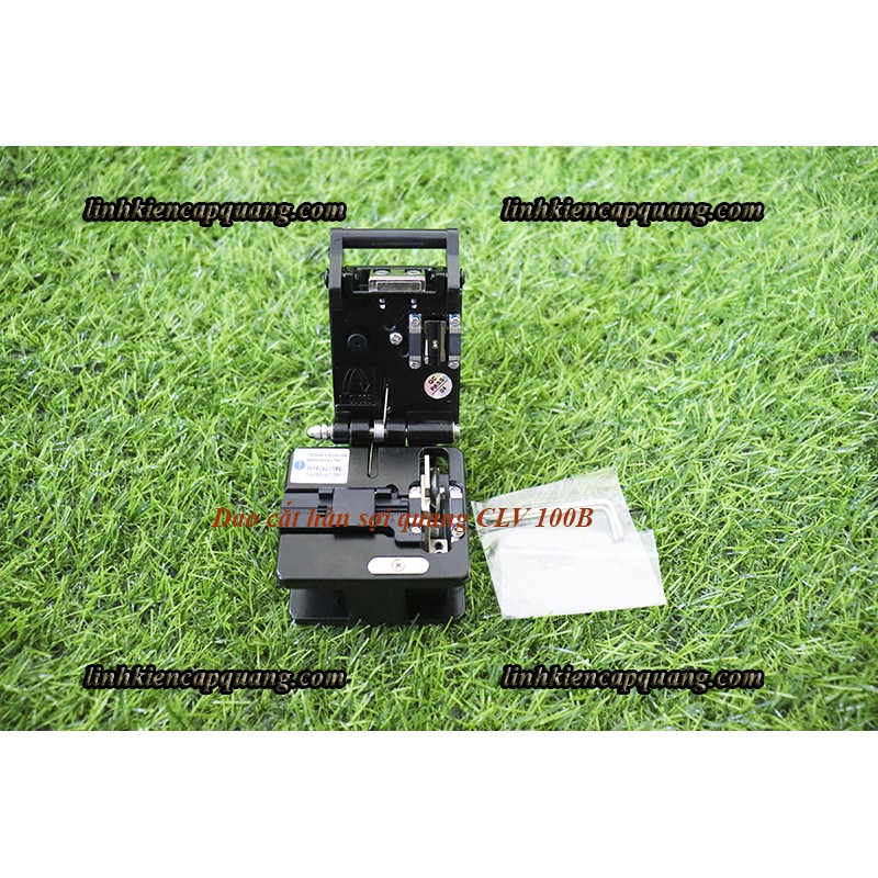 Dao cắt hàn sợi quang CLV 100B