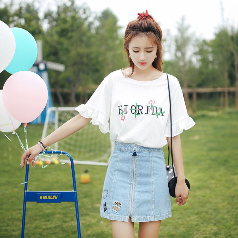 Áo kiểu tay loe hoạ tiết chữ thêu thời trang mùa hè thanh lịch cho phái nữ | BigBuy360 - bigbuy360.vn