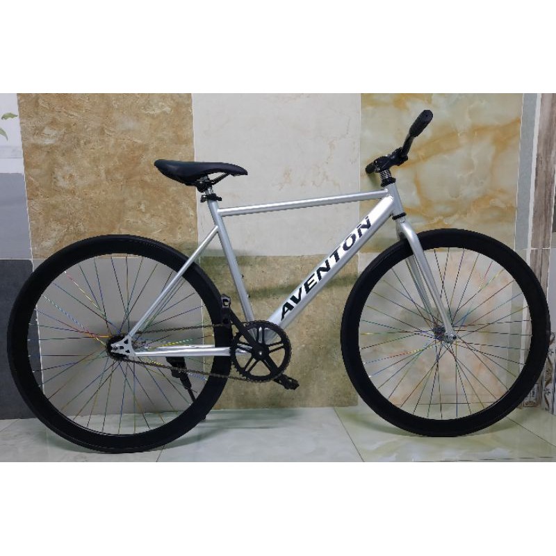 XE ĐẠP FIXED AVENTON NEW 100%