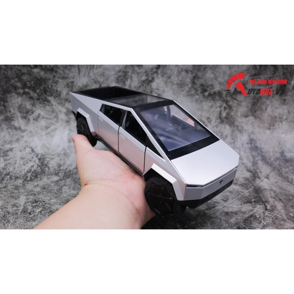 MÔ HÌNH XE TẢI ĐIỆN TESLA SILVER 1:24 XHD 7883