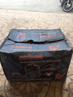 Máy rửa xe robot