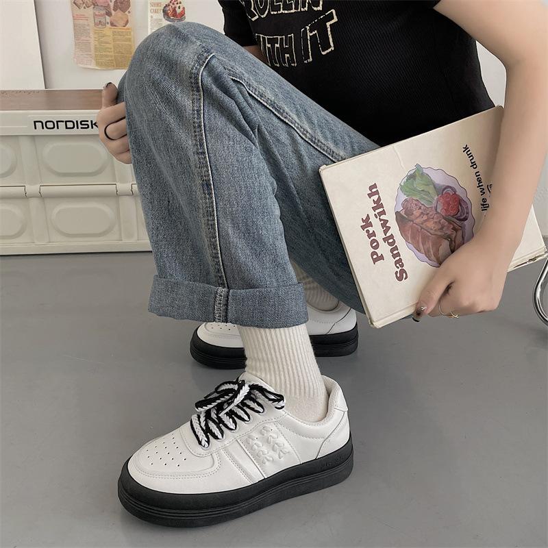 Giày thể thao nữ trắng đế đen dây tết da mềm đế độn cao 4 cm sneaker ulzzang hàn quốc đi học đi chơi đẹp giá rẻ