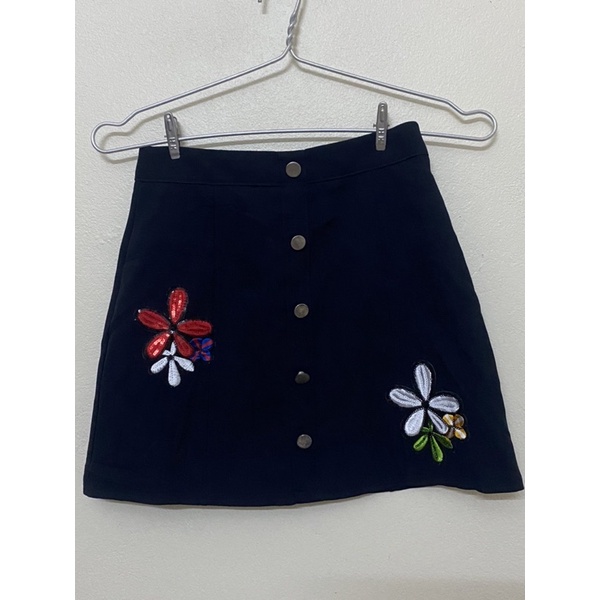 PASS CHÂN VÁY THÊU HOA