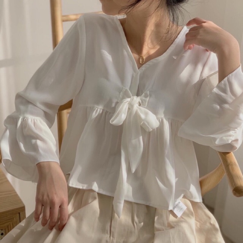 Áo kiểu voan tay loè xinh xắn