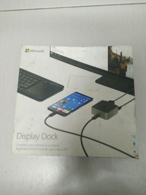 Điện thoại di động Microsoft Lumia 950 màu đen kèm Display Dock