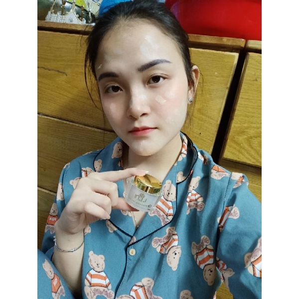 Kem dưỡng ẩm , mờ Thâm mụn