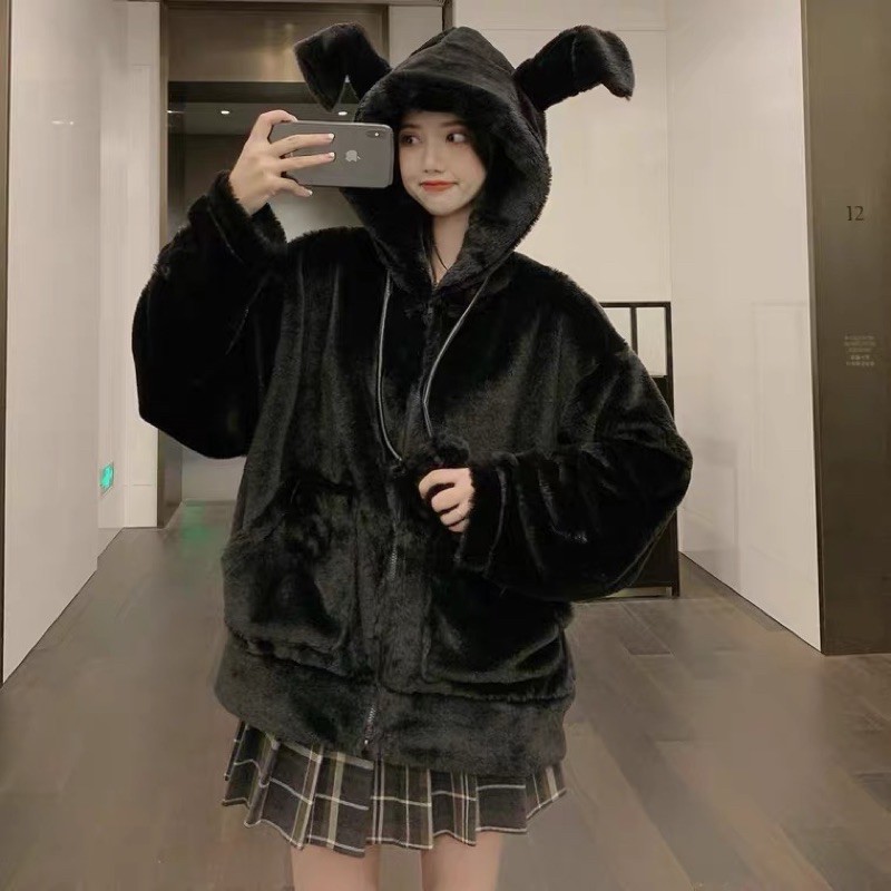Áo khoác lông tai thỏ giật đáng iuuu ⛄️