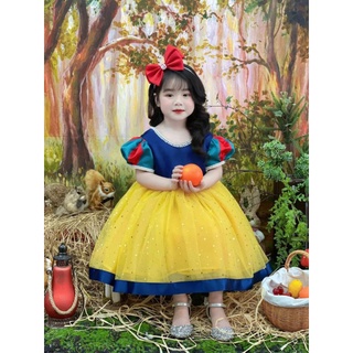 Combo nhiều bộ khách đặt mua trên livestream