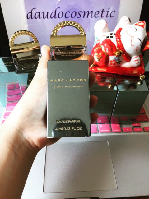 [mini] Nước hoa Marc Jacobs Divine Decadence Marc Jacobs Decadence EDP 4ml